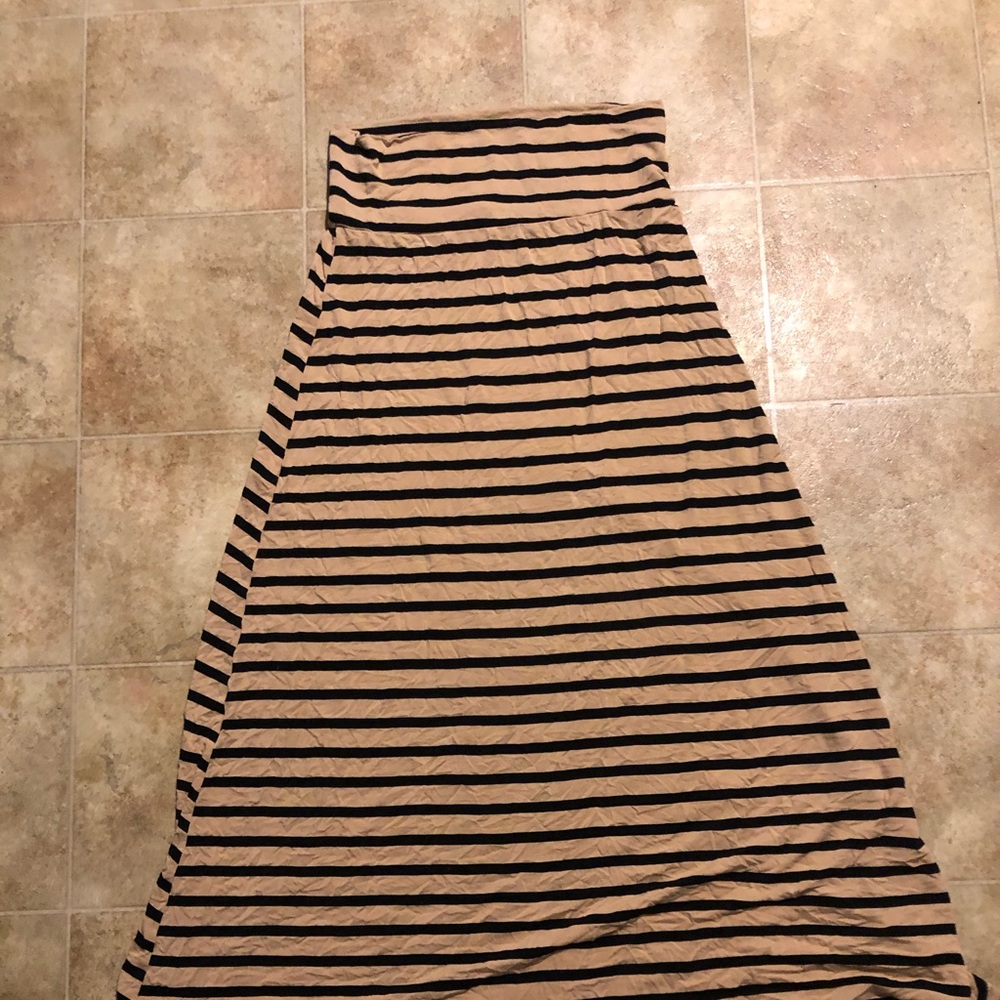 Maxi skirt
